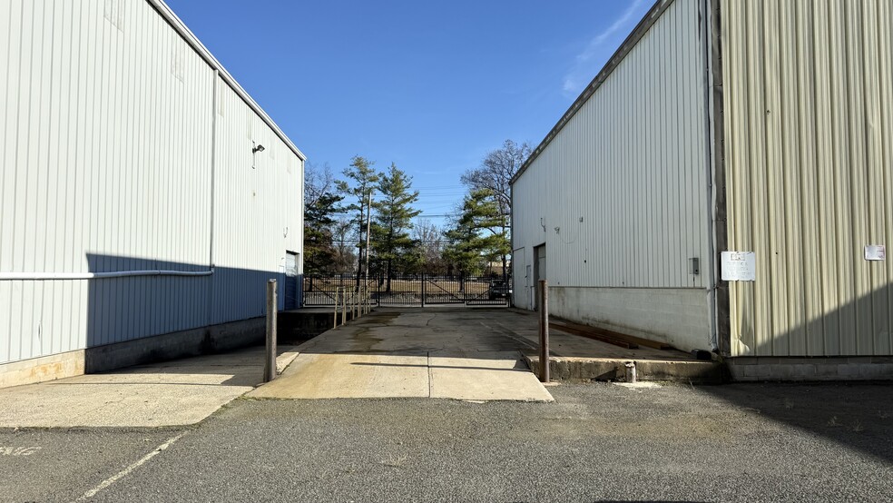 More Photos Of 97 Chimney Rock Rd, Bridgewater Unknown For Lease