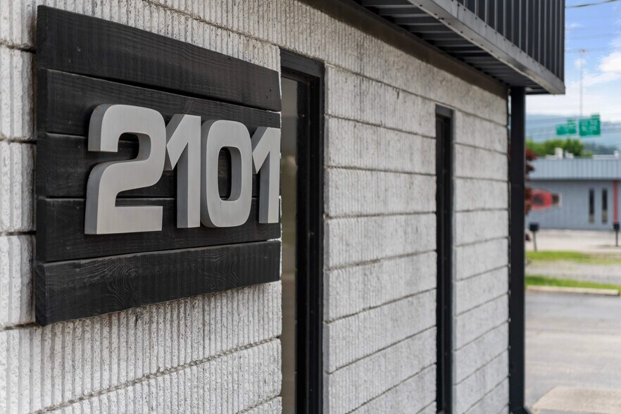 More Photos Of 2101 Chestnut St, Chattanooga Office For Lease
