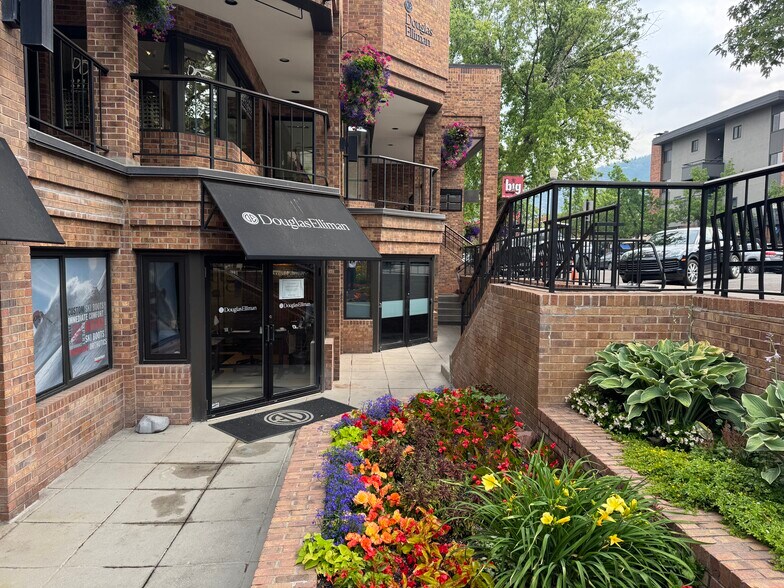 Primary Photo Of 520 E Durant Ave, Aspen General Retail For Lease