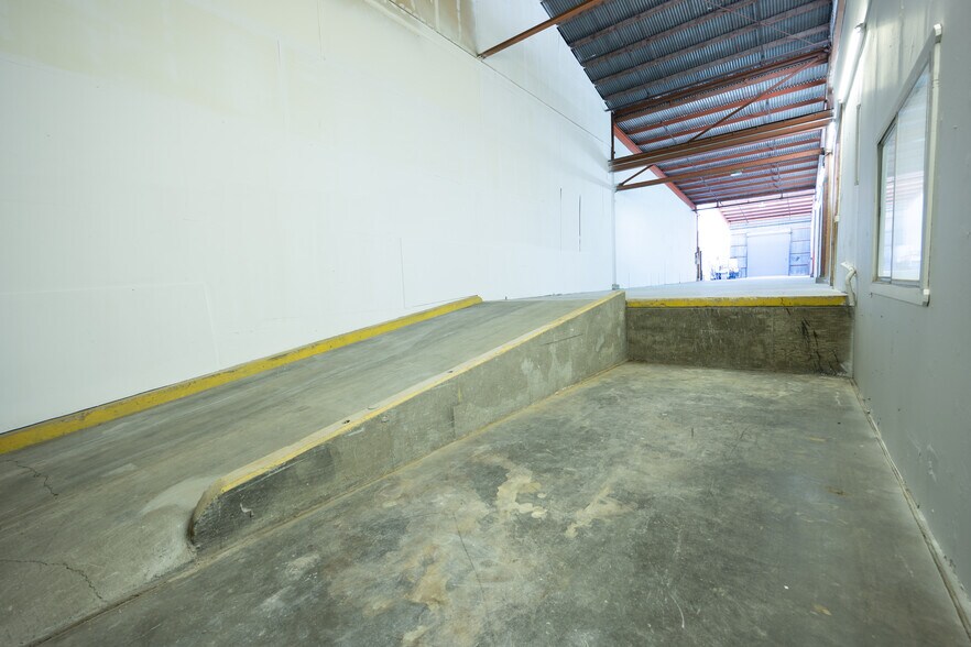 More Photos Of 1400 N C St, Sacramento Warehouse For Lease