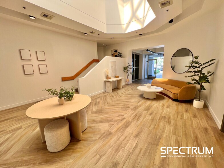 More Photos Of 23206 Lyons Ave, Santa Clarita Medical For Sale