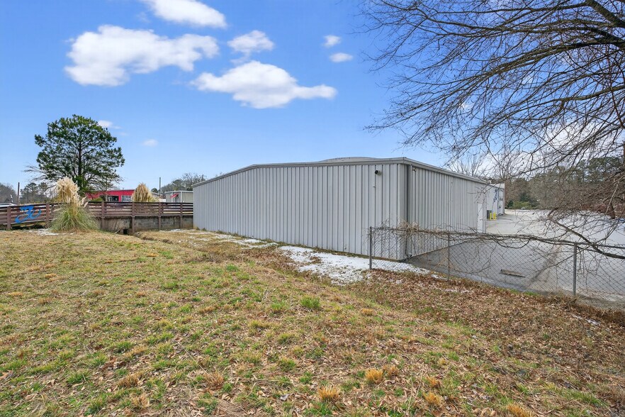 More Photos Of 1321 Union St, Spartanburg Freestanding For Lease