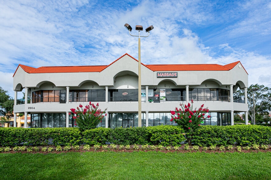 More Photos Of 2956-2960 Vineland Rd, Kissimmee Storefront Retail Office For Lease