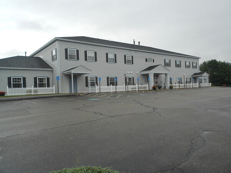 More Photos Of 130 Pembroke Rd, Concord Office For Lease