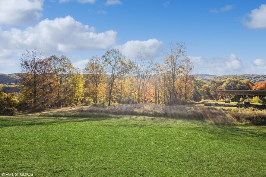 More Photos Of 3 Horsemens Trl, Cold Spring General Retail For Sale
