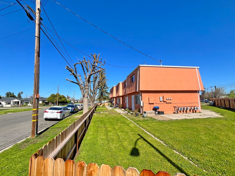 More Photos Of 1109 Alpha Rd, Turlock Apartments For Sale