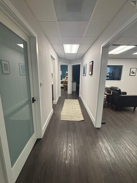 More Photos Of 2900 Bristol St, Costa Mesa Office For Sale