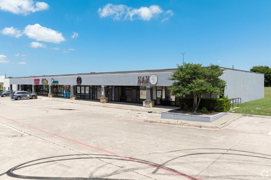 Primary Photo Of 4099-4111 W Camp Wisdom Rd, Dallas Unknown For Lease