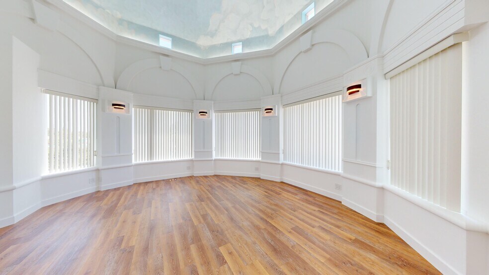 More Photos Of 1415 W Magnolia Blvd, Burbank Office Residential For Sale