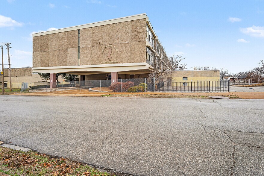 More Photos Of 5511 Wabada Ave, Saint Louis Schools For Sale