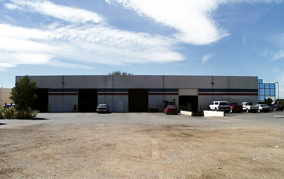 More Photos Of 6810 S Jordan Rd, Centennial Warehouse For Lease