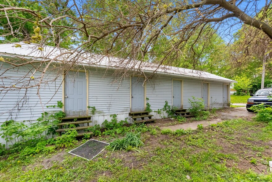 More Photos Of 4105 Nobis Dr, Davenport Manufactured Housing Mobile Home Park For Sale