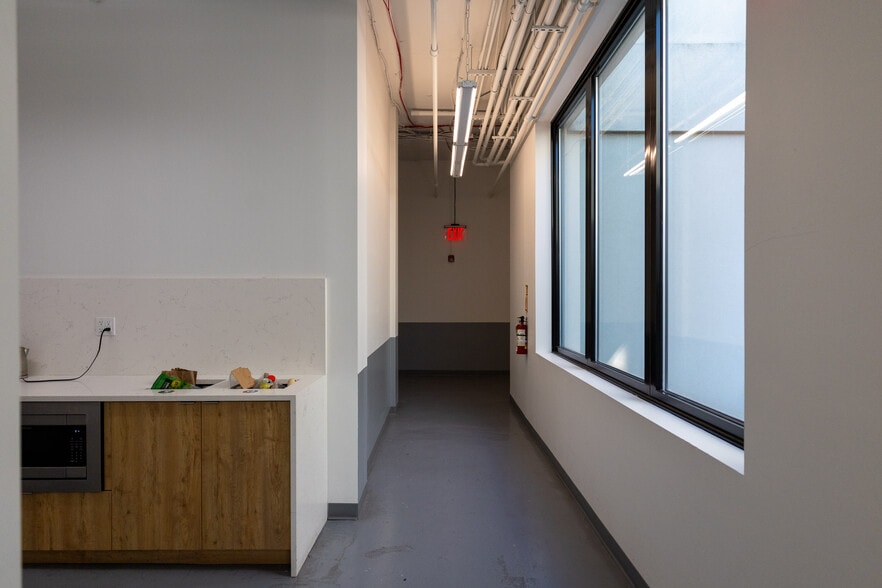 More Photos Of 1000 Dean St, Brooklyn Loft Creative Space For Lease