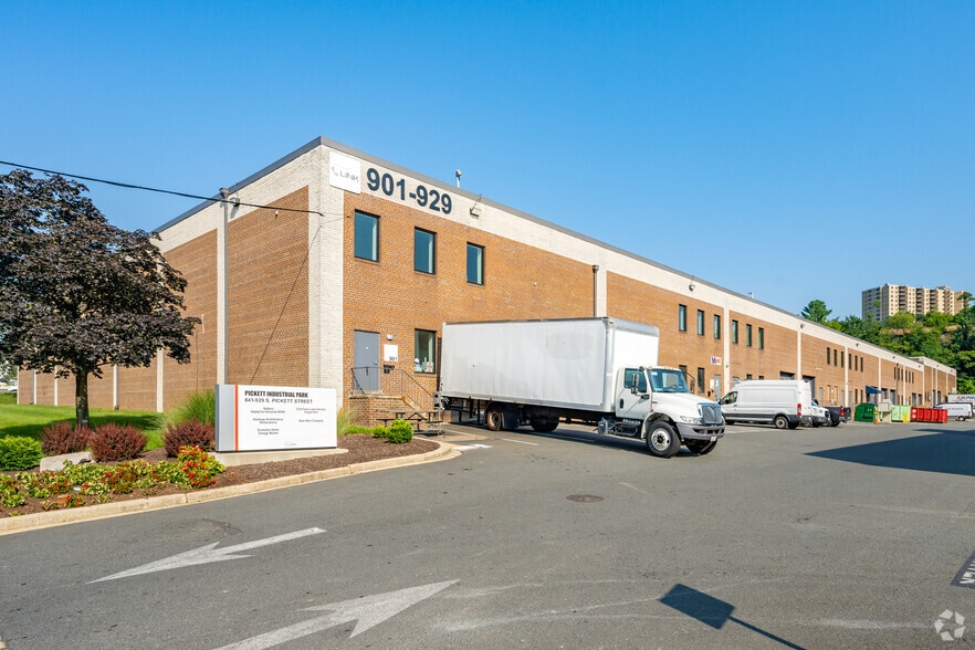 Primary Photo Of 901-929 S Pickett St, Alexandria Unknown For Lease