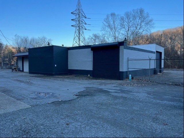 Primary Photo Of 620 Ambridge Ave, Ambridge Industrial For Lease