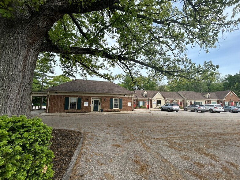 More Photos Of 614 Wooster Pike, Terrace Park Storefront Retail Office For Lease