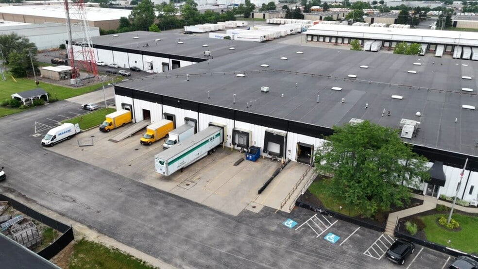 Primary Photo Of 4051 Fondorf Dr, Columbus Warehouse For Lease
