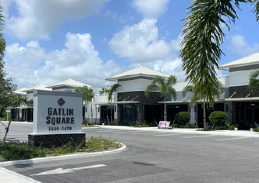 More Photos Of 1449 SW Gatlin Blvd, Port Saint Lucie Storefront For Lease