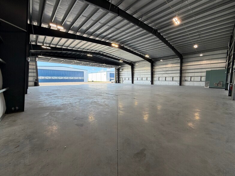 More Photos Of 229 Airpark Blvd, Immokalee Specialty For Sale