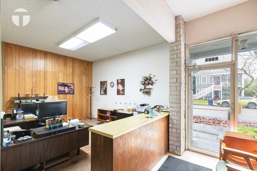 More Photos Of 2001-2005 S St, Sacramento Office For Sale