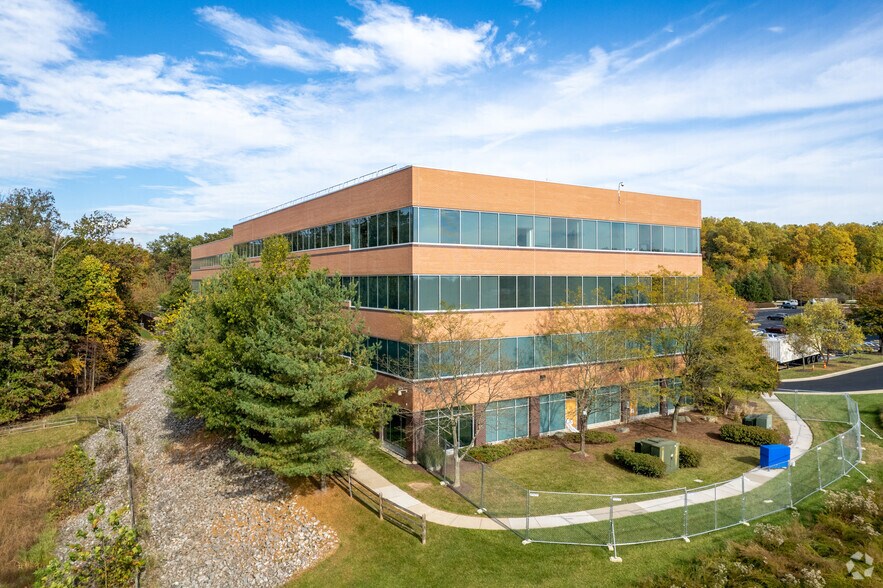 More Photos Of 11155 Red Run Blvd, Owings Mills Office For Lease
