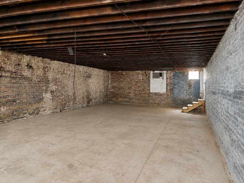 More Photos Of 212 N Liberty St, Jackson Storefront Retail Office For Sale