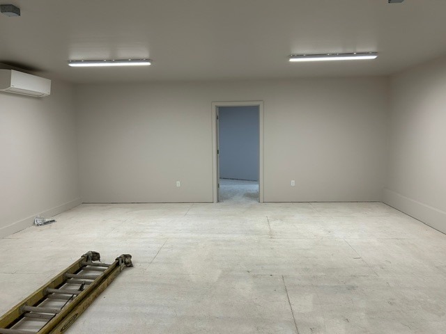 More Photos Of 9819 SE Foster Rd, Portland Warehouse For Sale