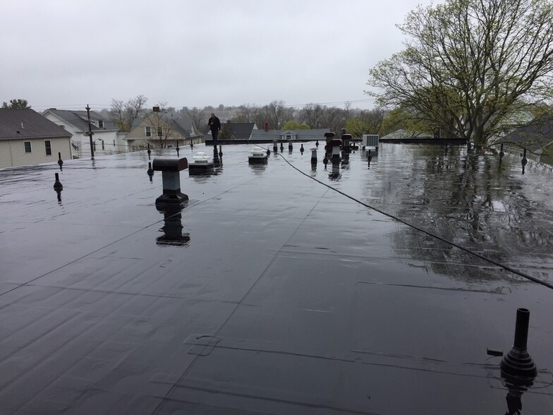 More Photos Of 126 Prospect St, Pawtucket Medical For Lease