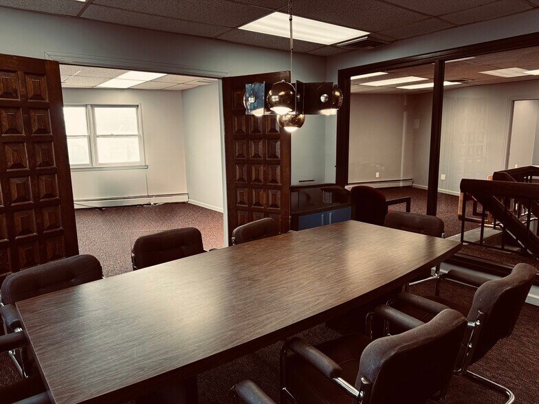 Primary Photo Of 686 Broadway, Massapequa Office For Lease