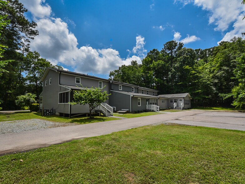 More Photos Of 225 Douglas St, Holly Springs Apartments For Sale