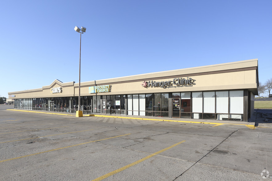 Primary Photo Of 2110 S Baltimore St, Kirksville Storefront For Lease