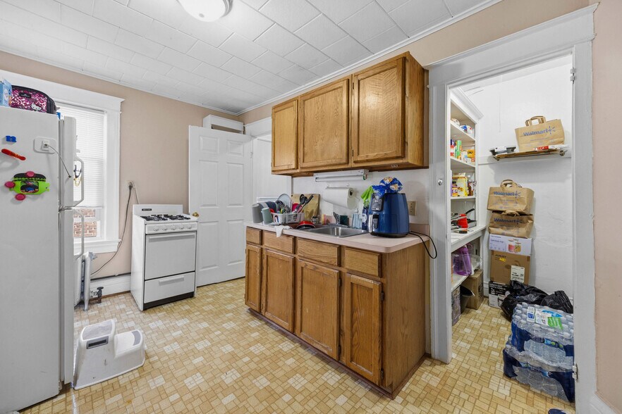 More Photos Of 871-873 Atlantic Ave, Rochester Office Residential For Sale