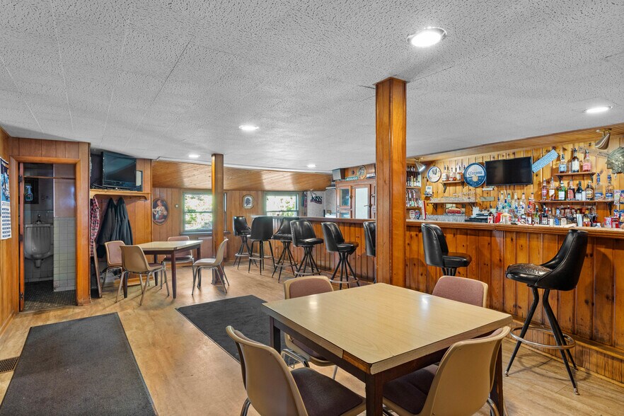 More Photos Of 234 North St, Caledonia General Retail For Sale