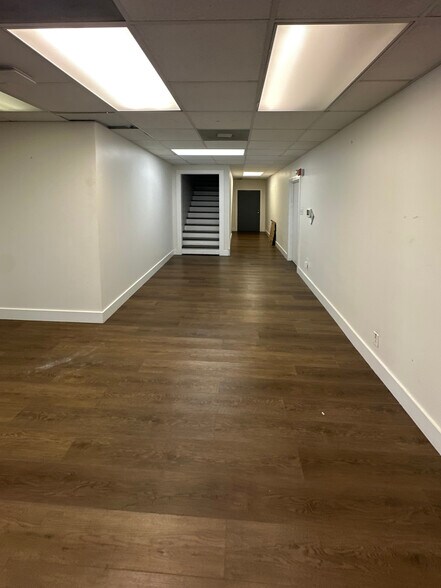 More Photos Of 5708 N Shepherd Dr, Houston Unknown For Lease