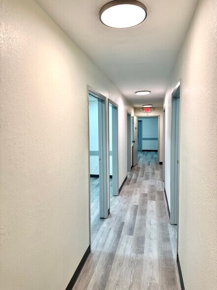 More Photos Of 2095 W Main St, League City Medical For Lease
