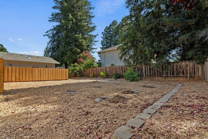More Photos Of 1006 Court Ln, Concord Apartments For Sale