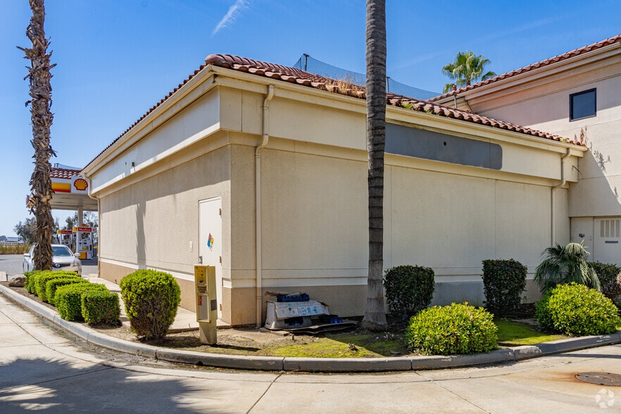 More Photos Of 27908 Hwy 99, Visalia Service Station For Sale