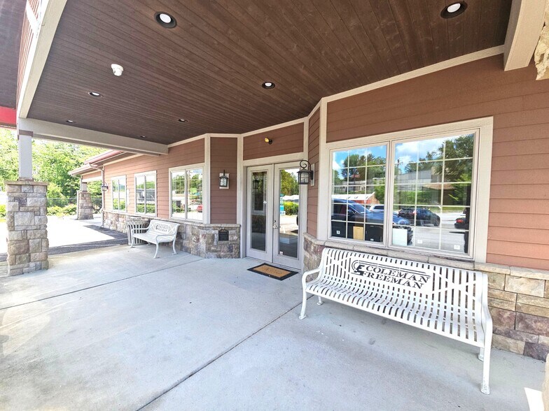 More Photos Of 1216 Asheville Hwy, Hendersonville Auto Dealership For Lease