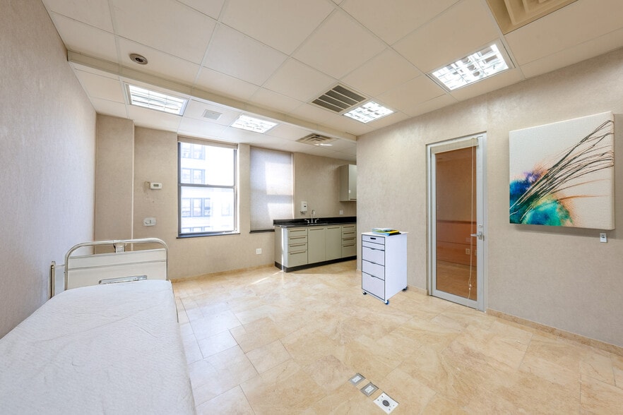 More Photos Of 109 Lafayette St, New York Loft Creative Space For Sale
