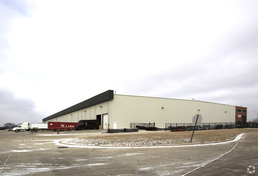 More Photos Of 4140-4166 Mound Rd, Joliet Warehouse For Lease