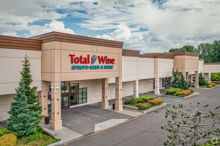More Photos Of 300 Andover Park W, Tukwila General Retail For Lease
