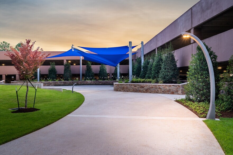 More Photos Of 6075 Poplar Ave, Memphis Coworking Space