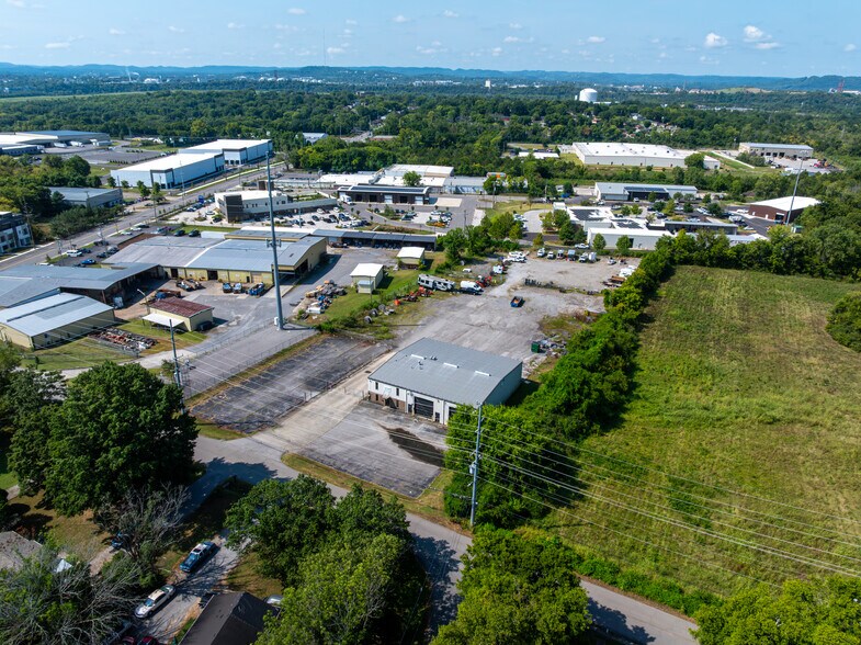 More Photos Of 3333 Hydes Ferry Pike, Nashville Warehouse For Lease