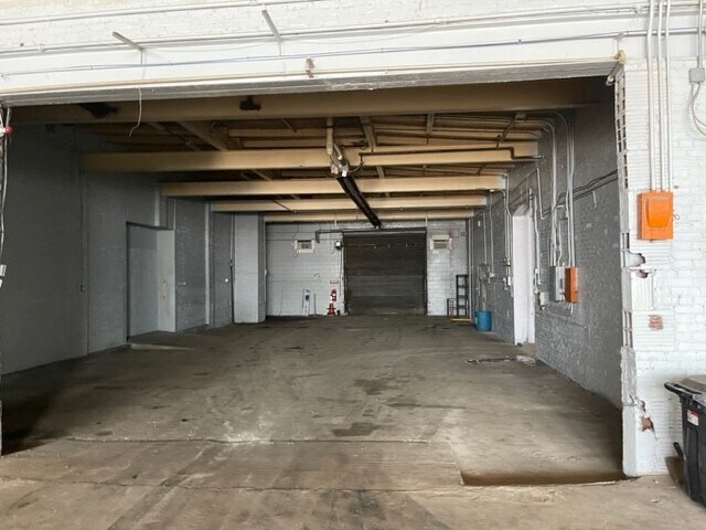 More Photos Of 2125 Jane St, Pittsburgh Warehouse For Lease
