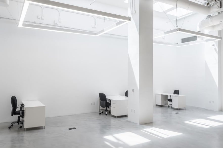 More Photos Of 6565 W Sunset Blvd, Hollywood Office For Lease