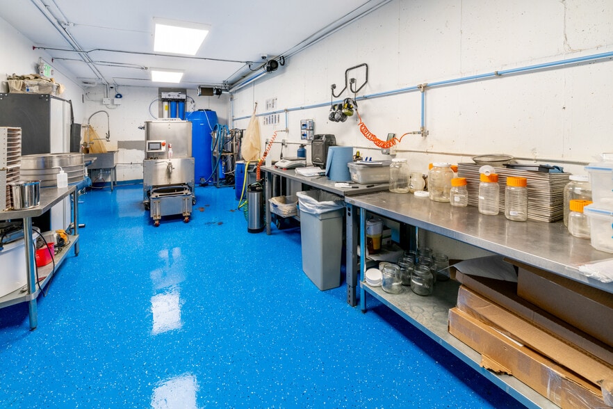 More Photos Of 711 W 8th St, Pueblo Manufacturing For Sale