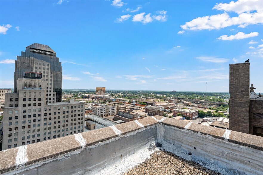 More Photos Of 509 Marshall St, Shreveport Office For Sale