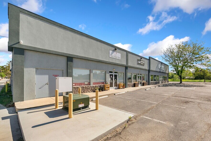 More Photos Of 1601-1609 N Lincoln Ave, Loveland Storefront Retail Office For Lease