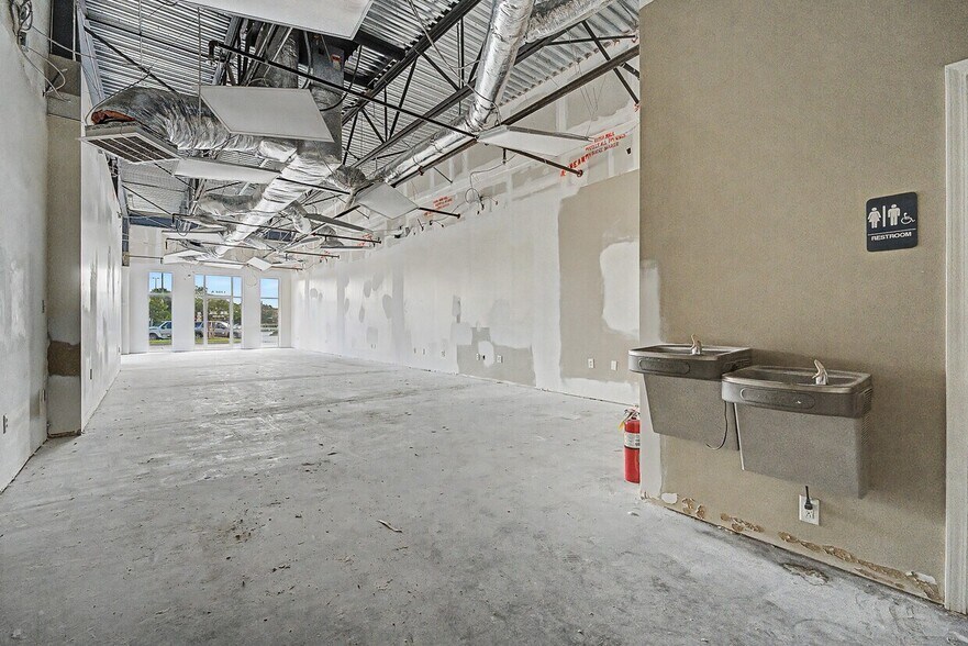 More Photos Of 1200-1212 US-19, Leesburg Freestanding For Lease