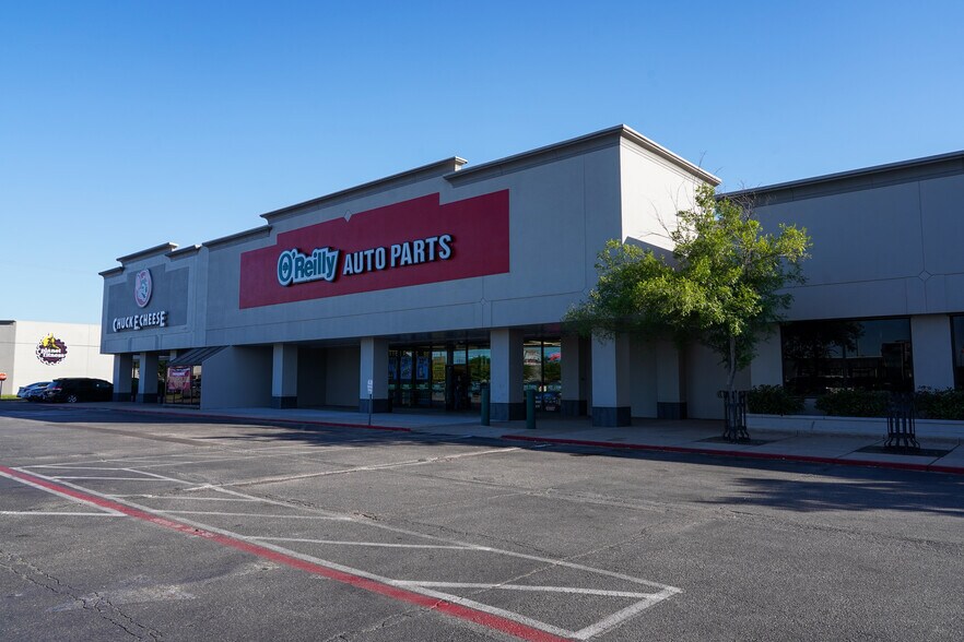 More Photos Of 122-262 E FM 1960 Byp, Humble Unknown For Lease